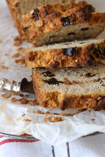 Pandolce alla birra con malto e prugne secche